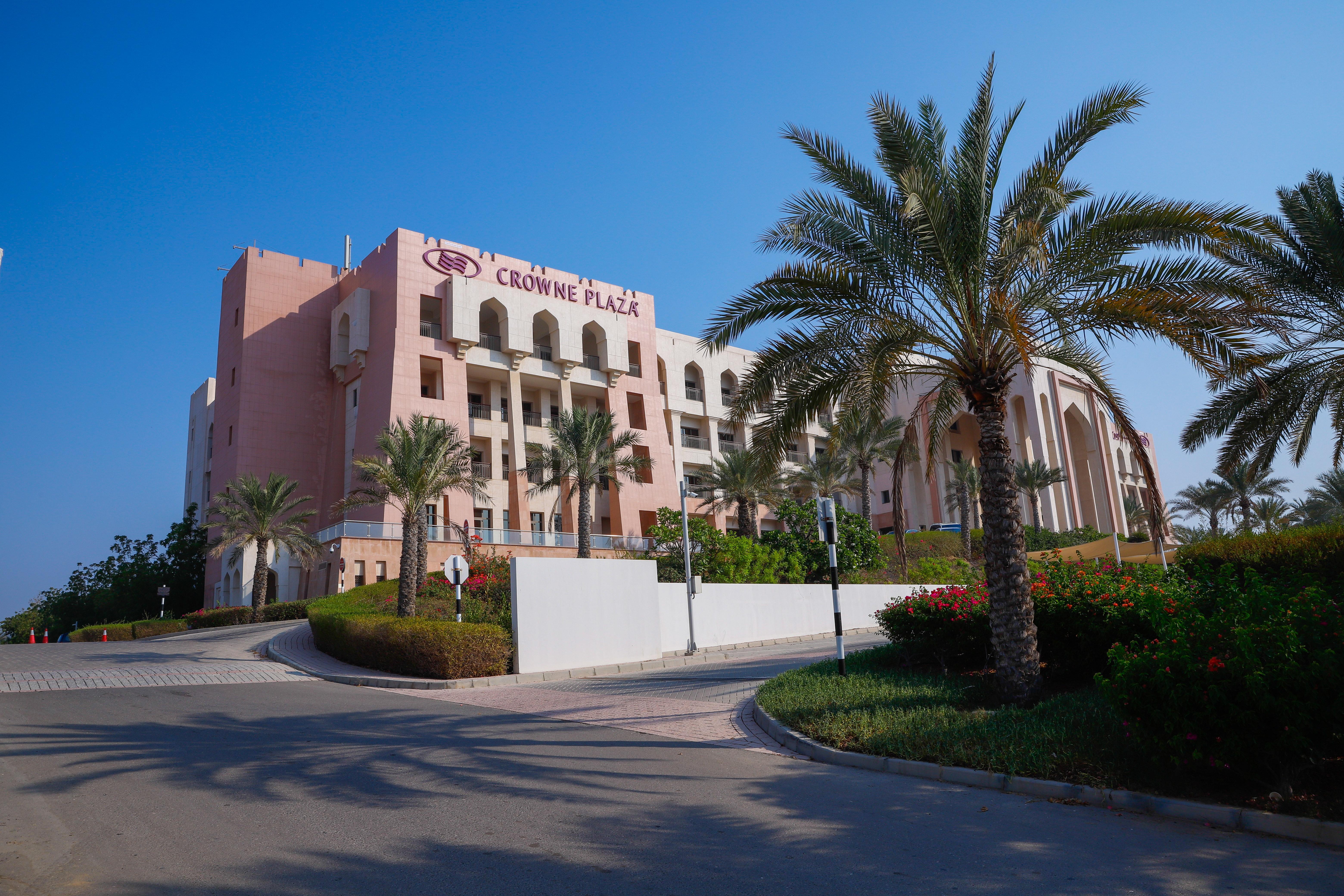 Crowne Plaza Sohar By Ihg Hotel Exterior foto