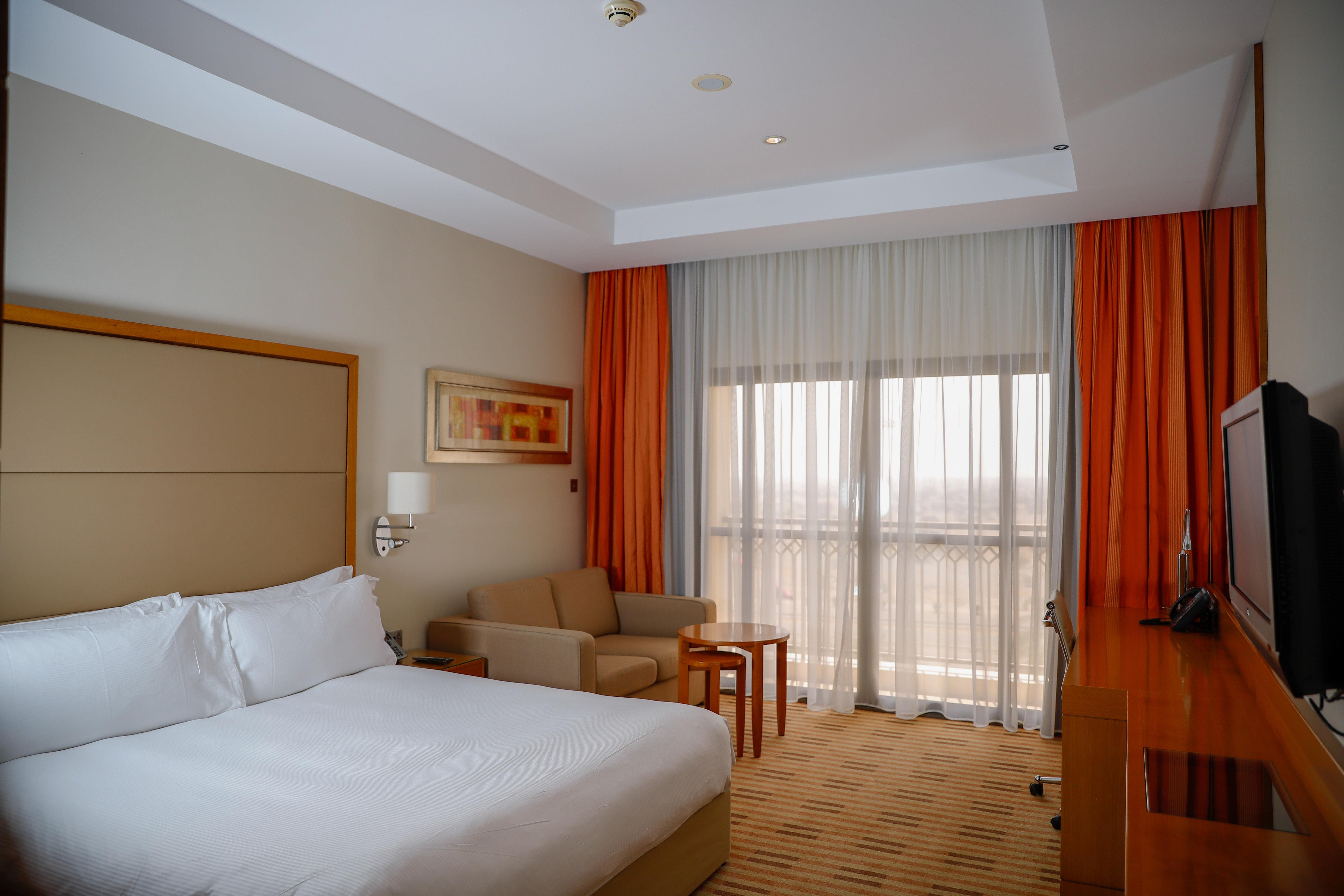 Crowne Plaza Sohar By Ihg Hotel Exterior foto